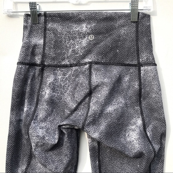 LULULEMON crop pants 6 leggings mesh gray - Picture 4 of 5